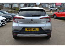 Renault Captur TCe Iconic 