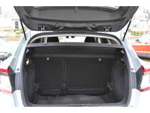 Renault Captur TCe Iconic 