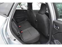 Renault Captur TCe Iconic 