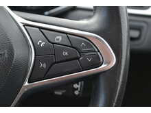 Renault Captur TCe Iconic 