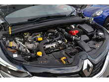 Renault Captur TCe Iconic 