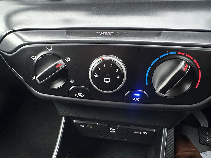 Hyundai 1.0 T-GDi MHEV SE Connect Hatchback 5dr Petrol Hybrid Manual Euro 6 (s/s) (100 ps)