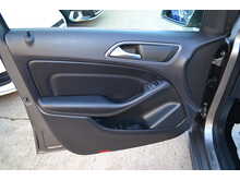 Mercedes-Benz B Class B180d Sport 