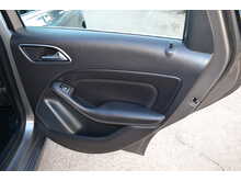 Mercedes-Benz B Class B180d Sport 