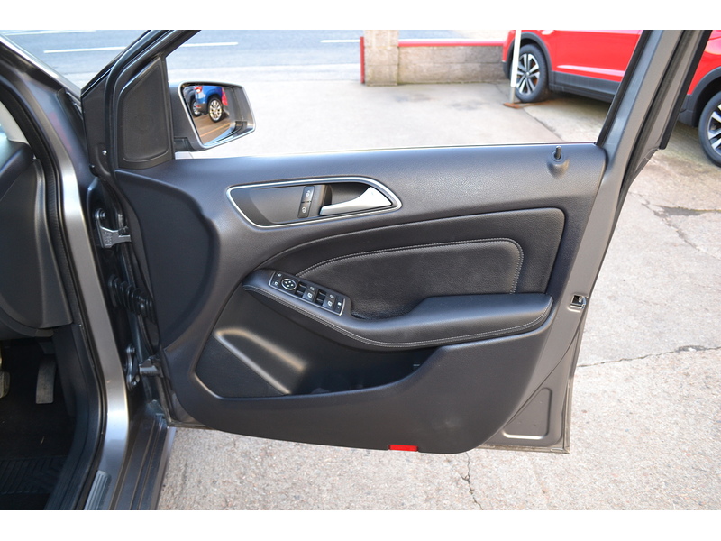 Mercedes-Benz 1.5 B180d Sport MPV 5dr Diesel Manual Euro 6 (s/s) (109 ps)