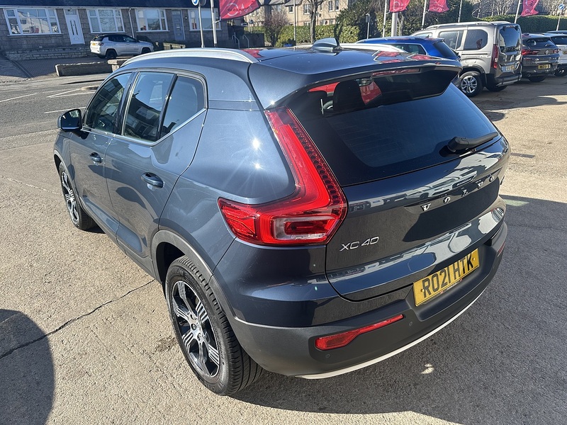 Volvo 2.0 B4 MHEV Inscription SUV 5dr Petrol Hybrid Auto AWD Euro 6 (s/s) (197 ps)