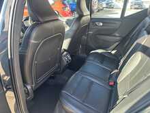 Volvo XC40 B4 MHEV Inscription 