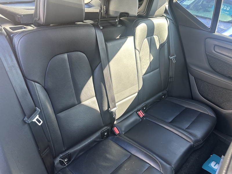 Volvo 2.0 B4 MHEV Inscription SUV 5dr Petrol Hybrid Auto AWD Euro 6 (s/s) (197 ps)