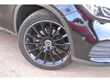 Mercedes-Benz GLA GLA200 AMG Line Edition 