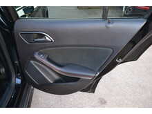 Mercedes-Benz GLA GLA200 AMG Line Edition 