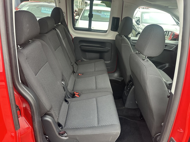 Volkswagen 2.0 TDi C20 Maxi Combi Van 5dr Diesel Manual FWD (Window) (128 g/km, 101 bhp)