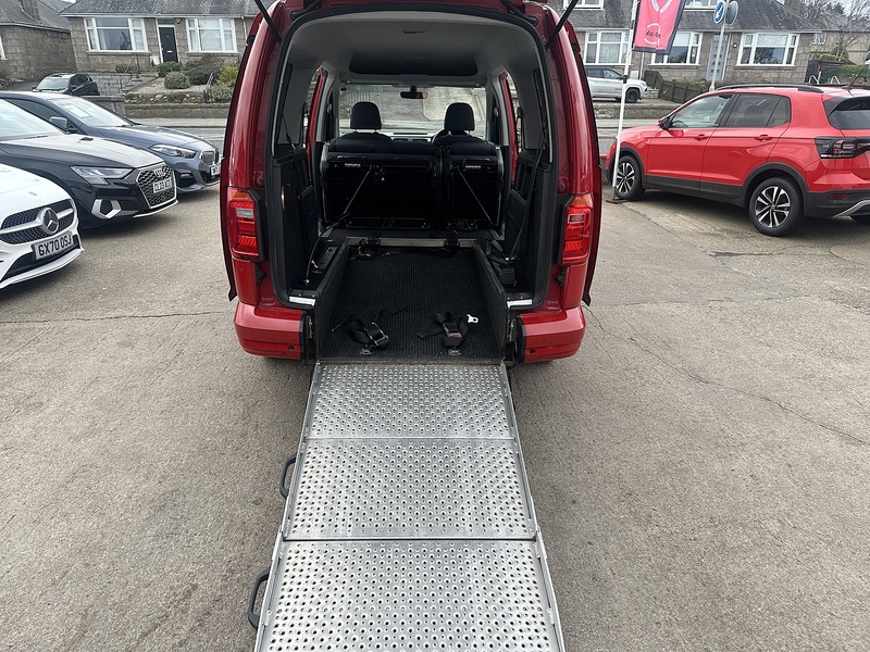 Volkswagen 2.0 TDi C20 Maxi Combi Van 5dr Diesel Manual FWD (Window) (128 g/km, 101 bhp)