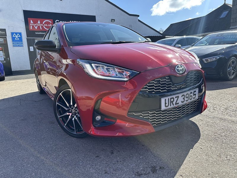 Toyota 1.5 VVT-h GR SPORT Hatchback 5dr Petrol Hybrid E-CVT Euro 6 (s/s) (116 ps)