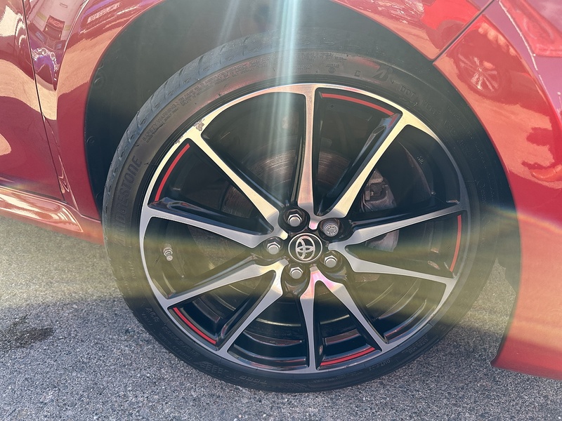 Toyota 1.5 VVT-h GR SPORT Hatchback 5dr Petrol Hybrid E-CVT Euro 6 (s/s) (116 ps)