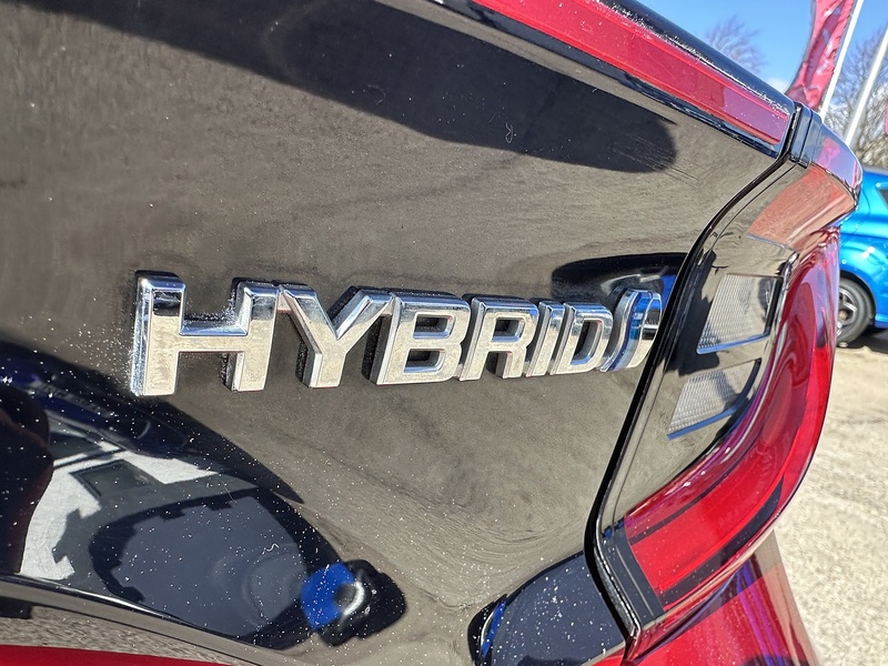 Toyota 1.5 VVT-h GR SPORT Hatchback 5dr Petrol Hybrid E-CVT Euro 6 (s/s) (116 ps)