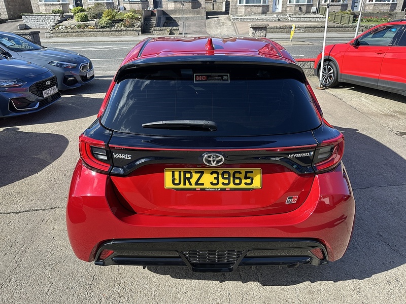 Toyota 1.5 VVT-h GR SPORT Hatchback 5dr Petrol Hybrid E-CVT Euro 6 (s/s) (116 ps)