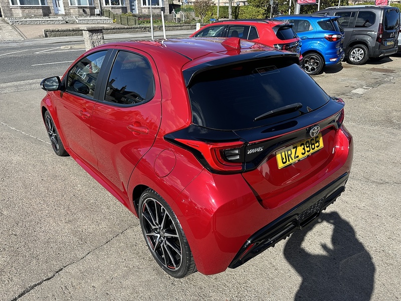 Toyota 1.5 VVT-h GR SPORT Hatchback 5dr Petrol Hybrid E-CVT Euro 6 (s/s) (116 ps)