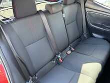 Toyota Yaris VVT-h GR SPORT 