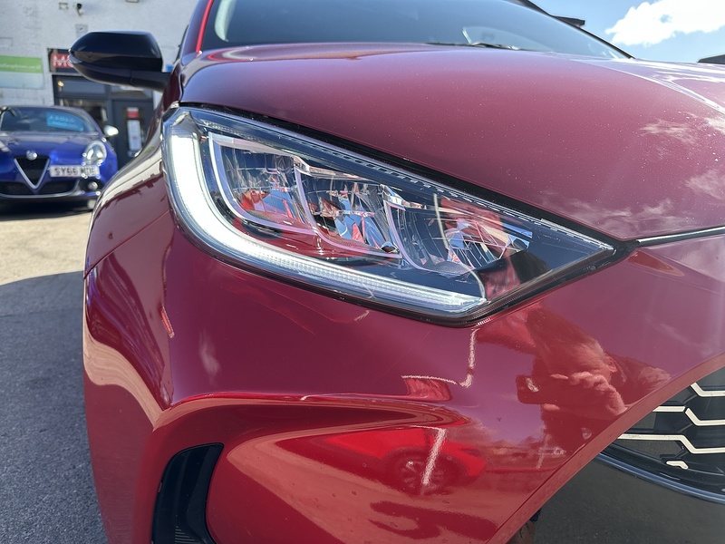 Toyota 1.5 VVT-h GR SPORT Hatchback 5dr Petrol Hybrid E-CVT Euro 6 (s/s) (116 ps)