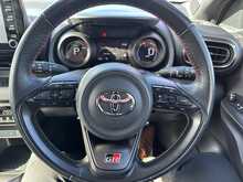 Toyota Yaris VVT-h GR SPORT 