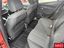 Peugeot 2008 PureTech Active Premium + 