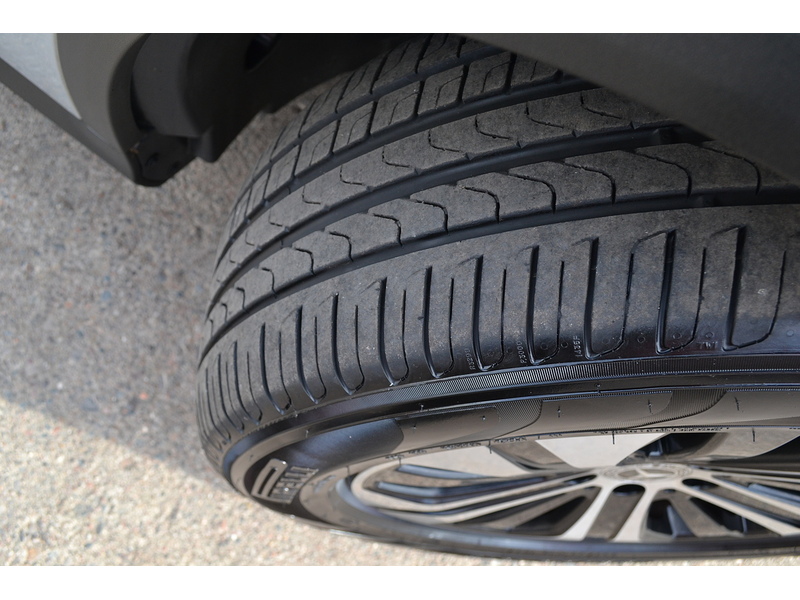 Mercedes-Benz 2.0 GLC300 MHEV Sport SUV 5dr Petrol G-Tronic+ 4MATIC Euro 6 (s/s) (272 ps)