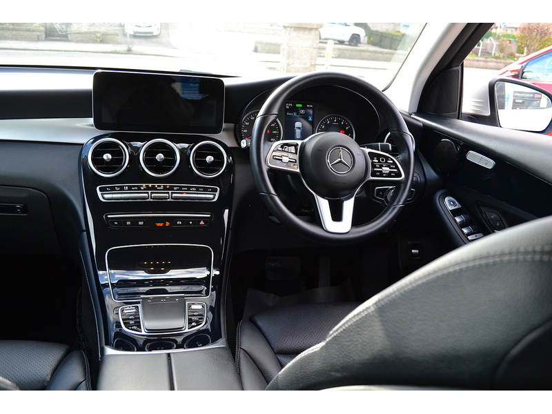 Mercedes-Benz 2.0 GLC300 MHEV Sport SUV 5dr Petrol G-Tronic+ 4MATIC Euro 6 (s/s) (272 ps)