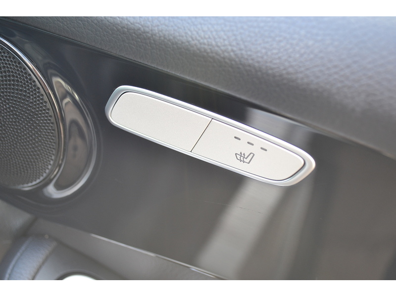 Mercedes-Benz 2.0 GLC300 MHEV Sport SUV 5dr Petrol G-Tronic+ 4MATIC Euro 6 (s/s) (272 ps)