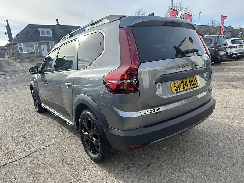 Dacia 1.6 Hybrid EXTREME MPV 5dr Petrol Hybrid Auto Euro 6 (s/s) (140 ps)