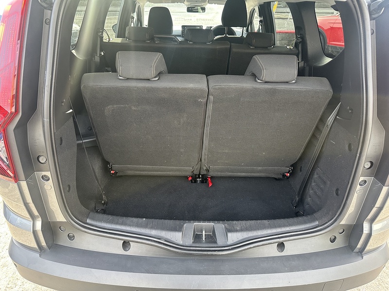 Dacia 1.6 Hybrid EXTREME MPV 5dr Petrol Hybrid Auto Euro 6 (s/s) (140 ps)