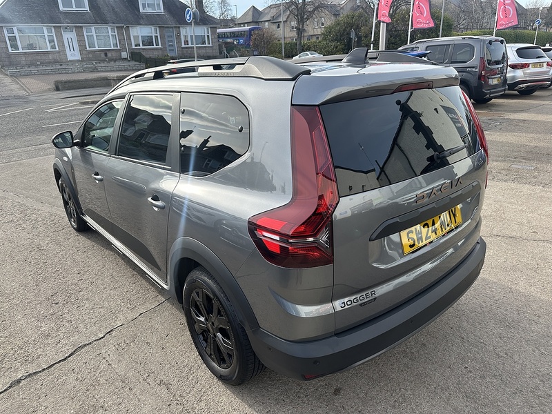 Dacia 1.6 Hybrid EXTREME MPV 5dr Petrol Hybrid Auto Euro 6 (s/s) (140 ps)