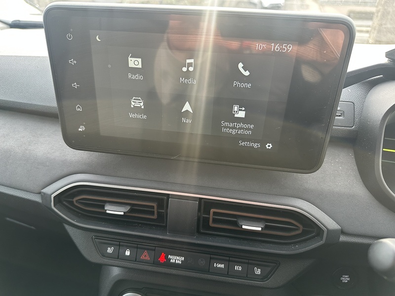 Dacia 1.6 Hybrid EXTREME MPV 5dr Petrol Hybrid Auto Euro 6 (s/s) (140 ps)