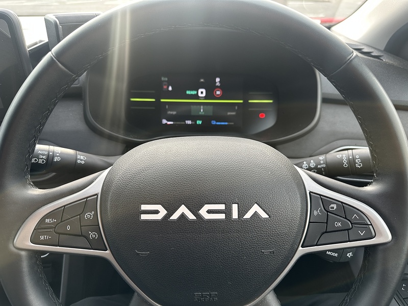 Dacia 1.6 Hybrid EXTREME MPV 5dr Petrol Hybrid Auto Euro 6 (s/s) (140 ps)