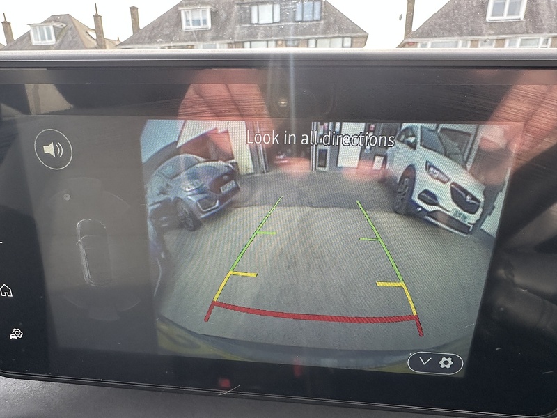 Dacia 1.6 Hybrid EXTREME MPV 5dr Petrol Hybrid Auto Euro 6 (s/s) (140 ps)