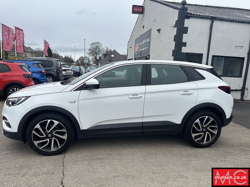 Vauxhall 1.2 Turbo Elite Nav SUV 5dr Petrol Auto 8Spd Euro 6 (s/s) (130 ps)
