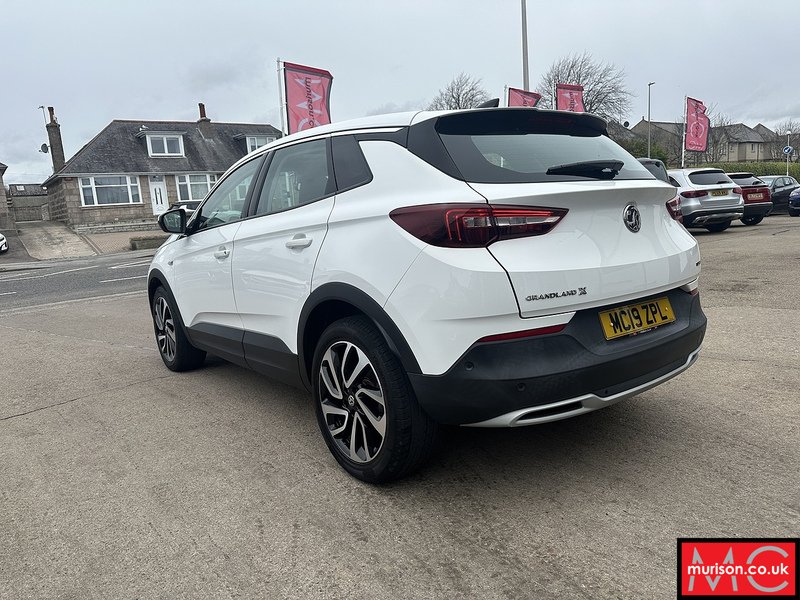 Vauxhall 1.2 Turbo Elite Nav SUV 5dr Petrol Auto 8Spd Euro 6 (s/s) (130 ps)