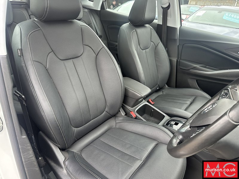Vauxhall 1.2 Turbo Elite Nav SUV 5dr Petrol Auto 8Spd Euro 6 (s/s) (130 ps)