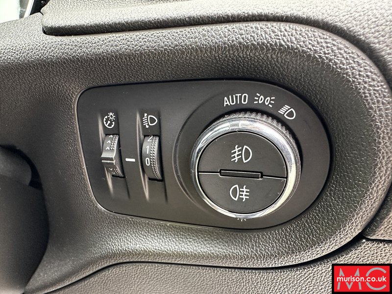 Vauxhall 1.2 Turbo Elite Nav SUV 5dr Petrol Auto 8Spd Euro 6 (s/s) (130 ps)