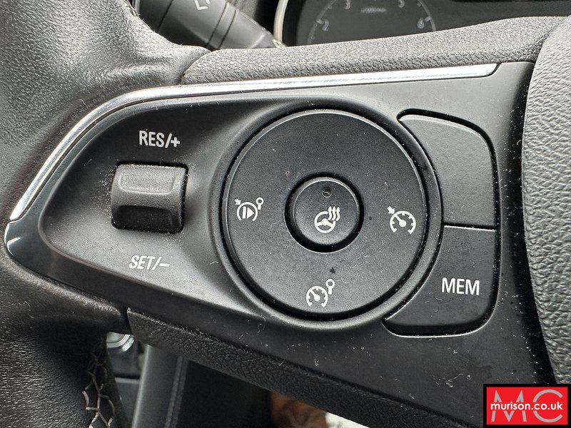 Vauxhall 1.2 Turbo Elite Nav SUV 5dr Petrol Auto 8Spd Euro 6 (s/s) (130 ps)