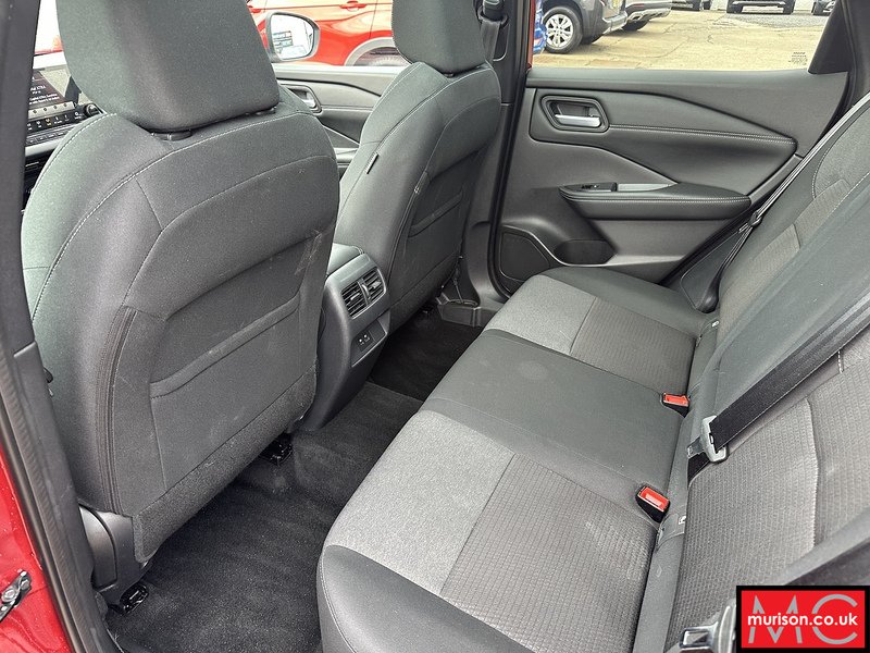 Nissan 1.3 DIG-T MHEV N-Connecta SUV 5dr Petrol Hybrid Manual Euro 6 (s/s) (140 ps)