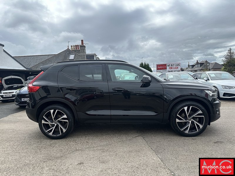 Volvo 2.0 B4 MHEV R-Design Pro SUV 5dr Petrol Hybrid Auto Euro 6 (s/s) (197 ps)