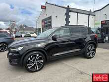 Volvo XC40 B4 MHEV R-Design Pro 