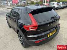 Volvo XC40 B4 MHEV R-Design Pro 