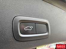 Volvo XC40 B4 MHEV R-Design Pro 