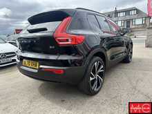 Volvo XC40 B4 MHEV R-Design Pro 