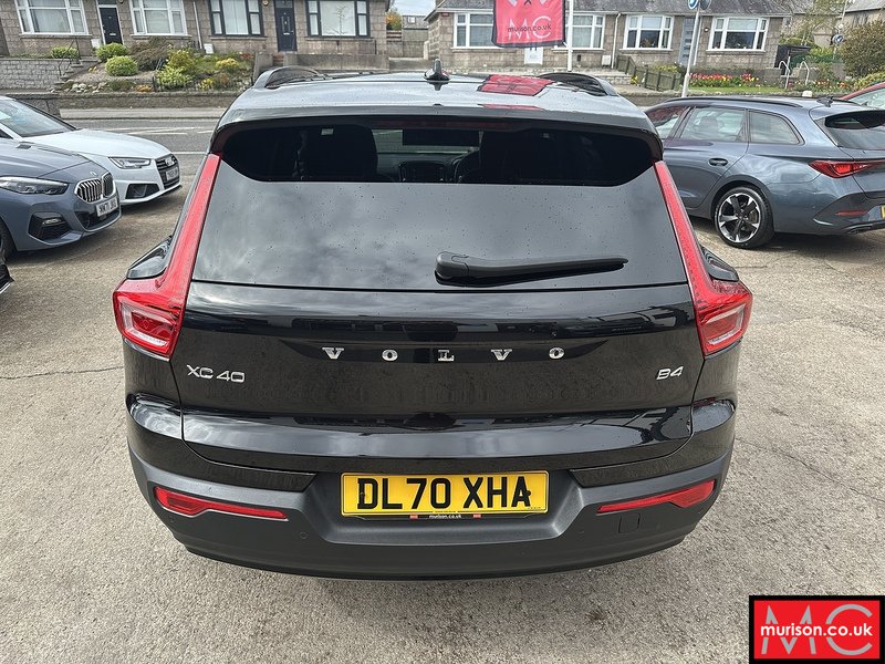 Volvo 2.0 B4 MHEV R-Design Pro SUV 5dr Petrol Hybrid Auto Euro 6 (s/s) (197 ps)