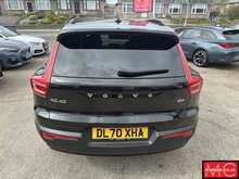 Volvo XC40 B4 MHEV R-Design Pro 