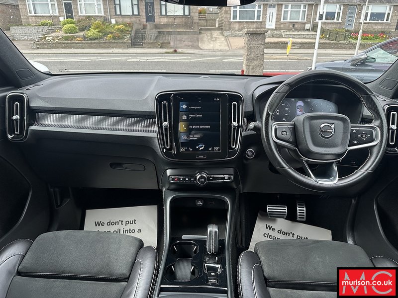 Volvo 2.0 B4 MHEV R-Design Pro SUV 5dr Petrol Hybrid Auto Euro 6 (s/s) (197 ps)