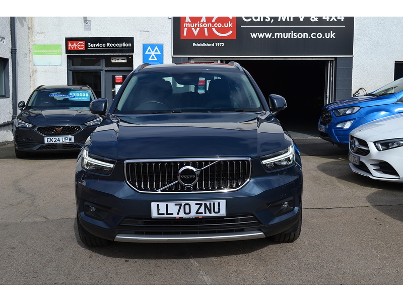 Volvo 2.0 B4 MHEV Inscription Pro SUV 5dr Petrol Hybrid Auto Euro 6 (s/s) (197 ps)