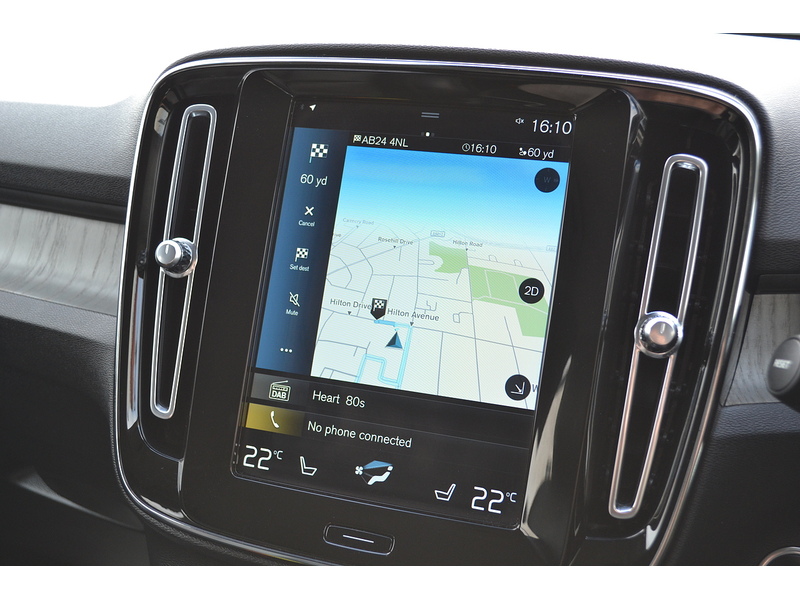 Volvo 2.0 B4 MHEV Inscription Pro SUV 5dr Petrol Hybrid Auto Euro 6 (s/s) (197 ps)